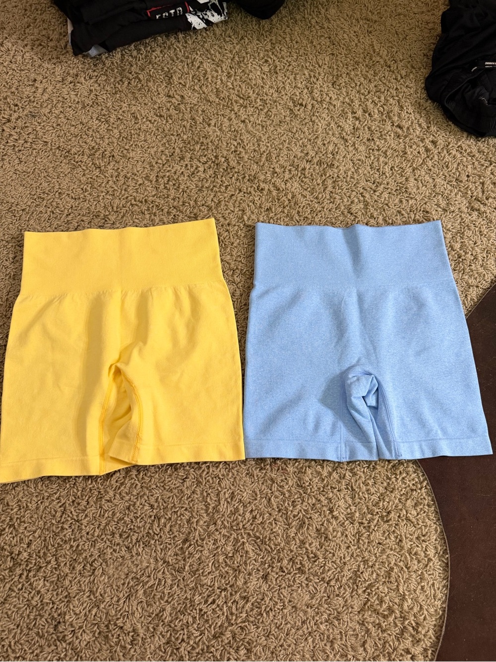 Amazon Women's High-Waist Seamless Bike Shorts in Yellow and Light Blue Duo